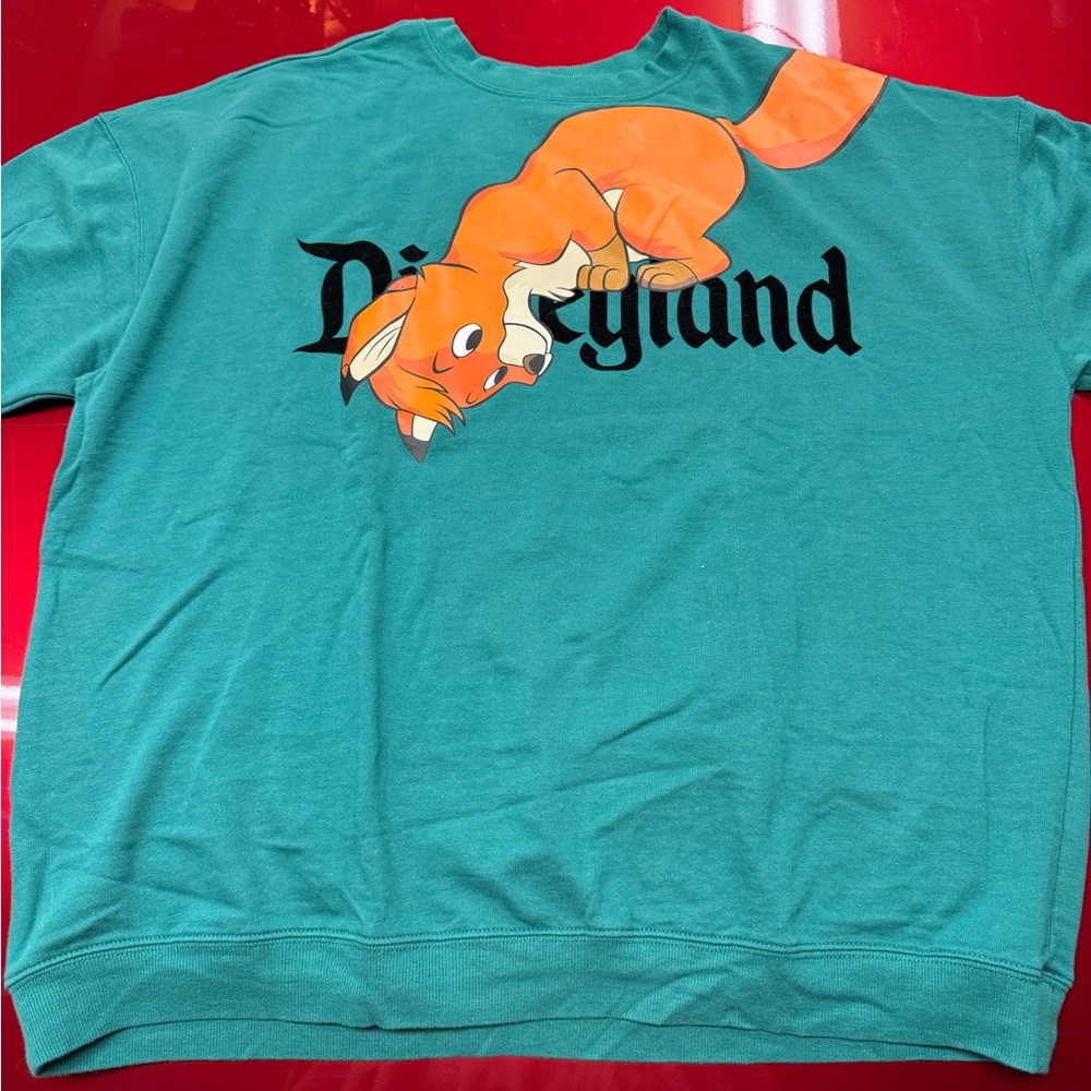 Fox and the hound Disneyland crew neck sweatshirt